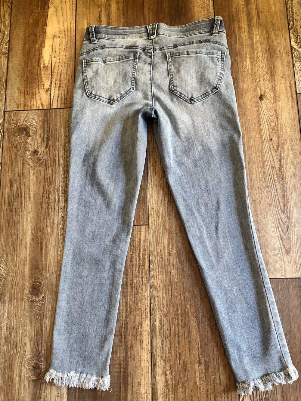 Wit & Wisdom light wash cropped jeans Size 2 - Picture 2 of 4